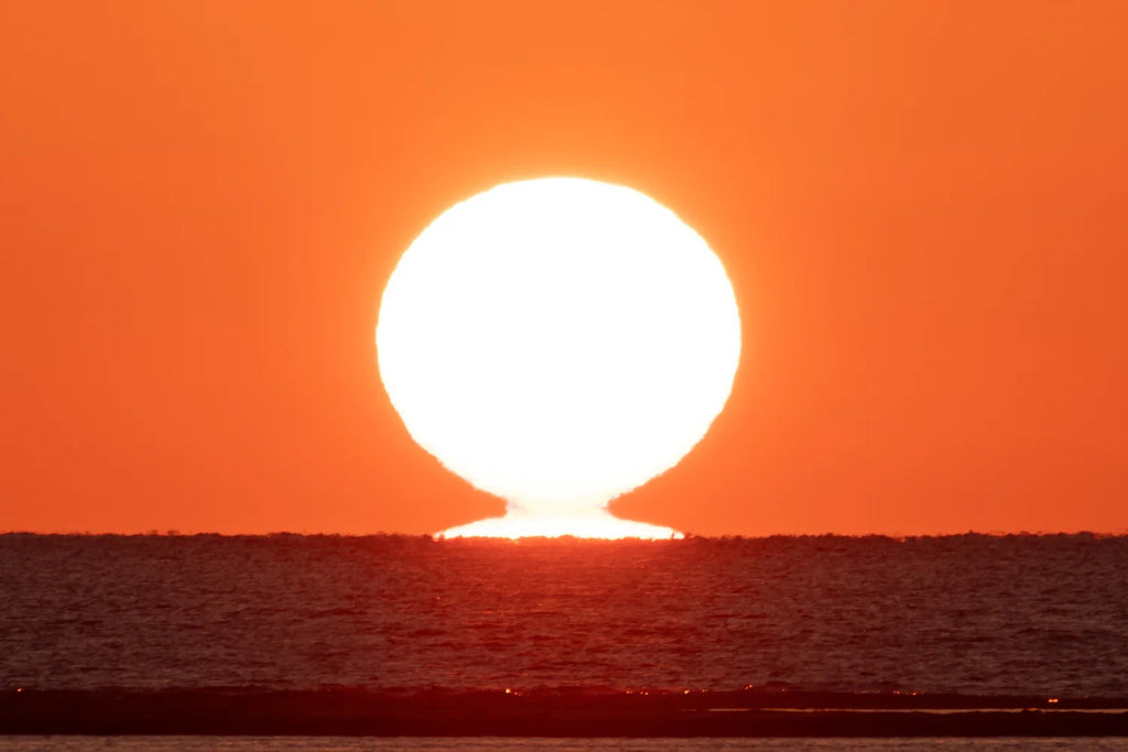 「夕景　一瞬の奇跡」「夕暮れのシルエット」